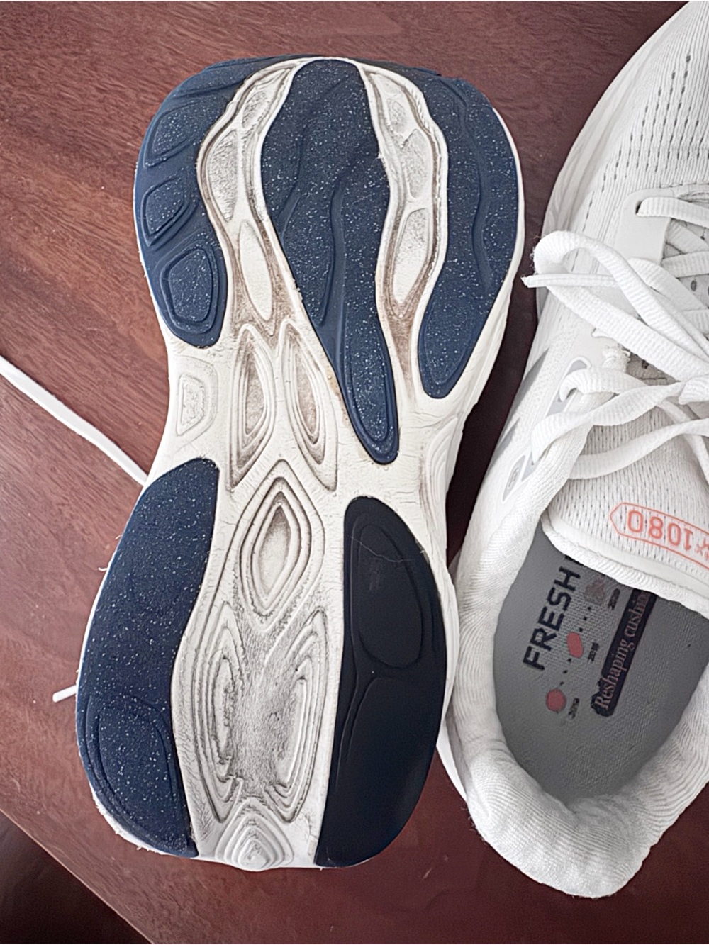 New Balance Women's White Athletic Running Shoes with Navy Logo - Picture 5 of 5